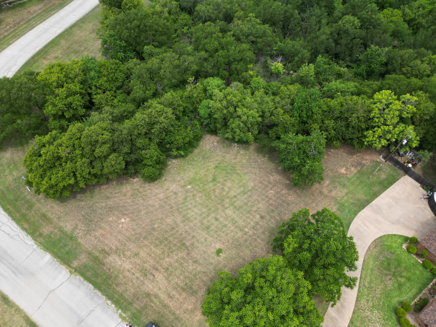 6.55 Acres of Land in Prime Location of Tarrant County, TX!